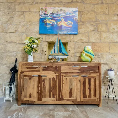 Luxurious With Indoor Heated Pool *