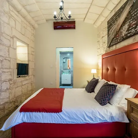 Luxurious With Indoor Heated Pool Zurrieq